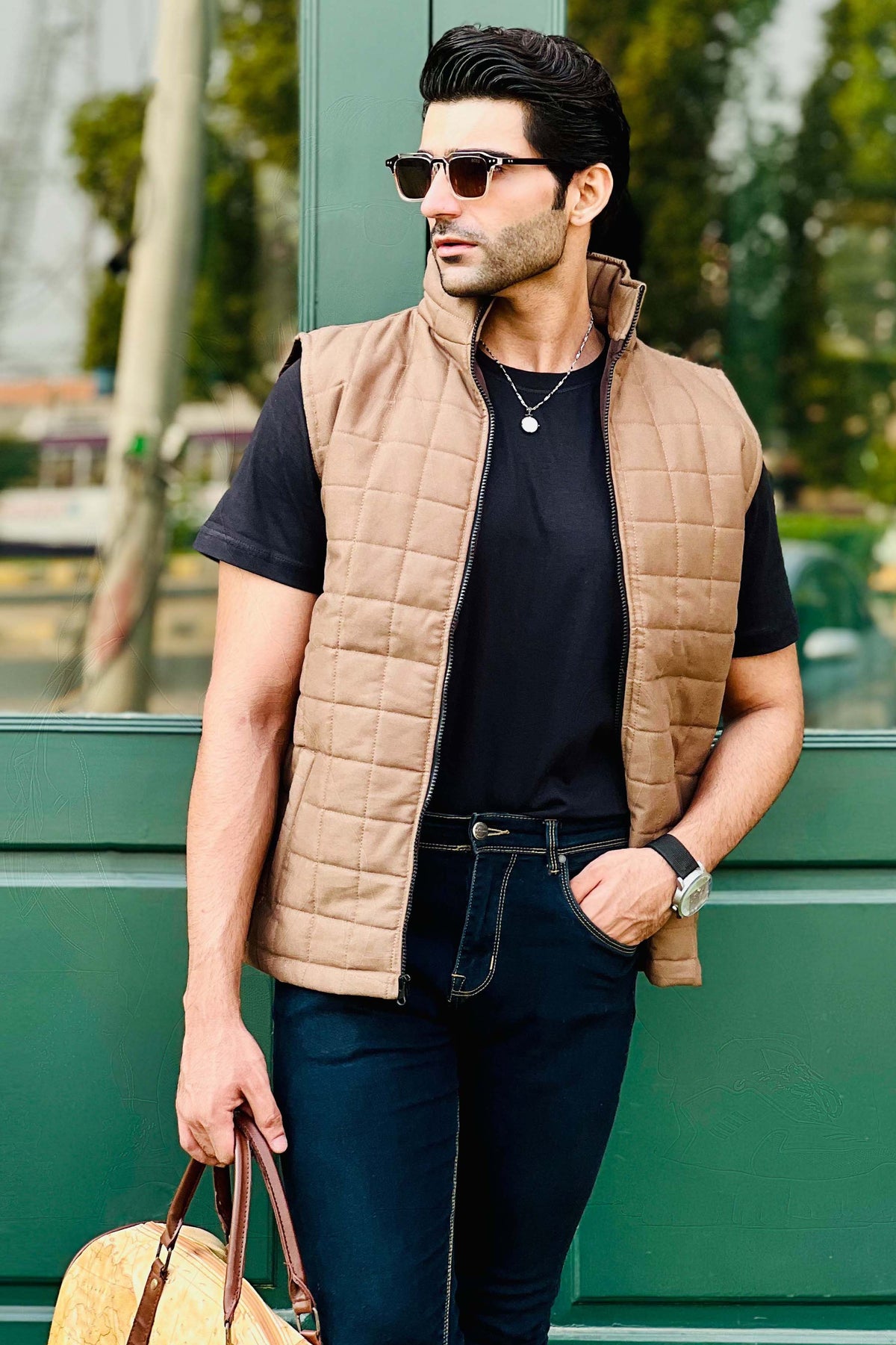 Men's Quilted Sleeveless Puffer Jacket - Classic Tan